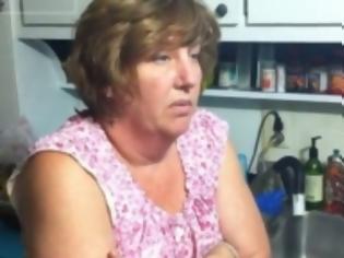 Φωτογραφία για Δείτε το ΒΙΝΤΕΟ με τη μαμά- υπνοβάτη που σαρώνει στο διαδίκτυο!(ΑΛΗΘΙΝΟ VIDEO)