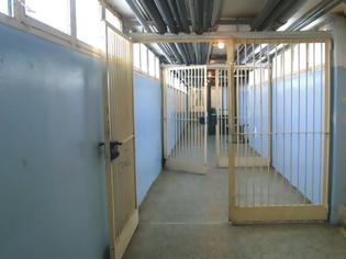Φωτογραφία για Εύβοια: Φυλακισμένος πήρε άδεια και... έκανε ληστεία