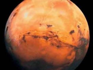 Φωτογραφία για Στον Άρη χιονίζει διοξείδιο του άνθρακα!