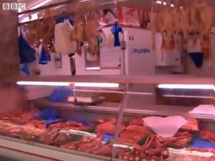 Φωτογραφία για VIDEO: Αγορά πουλάει κρέας αρουραίου!