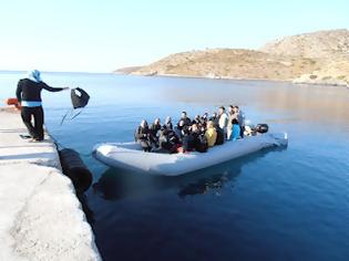 Φωτογραφία για Μεταφέρθηκαν στη Σάμο οι μετανάστες (και απο κει θα τους στείλουν Αθήνα) που κρατούνταν στο Αγαθονήσι