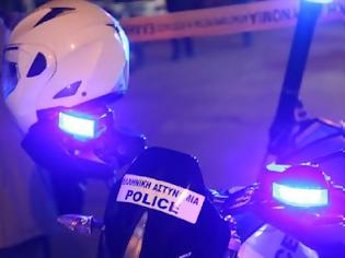 Φωτογραφία για Η αστυνομία βρήκε κλεμμένη μοτοσυκλέτα έξω από το κατάστημα της Μιcrosoft στο Μαρούσι