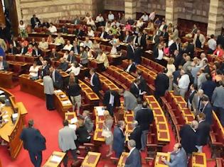 Φωτογραφία για Υπερψηφίστηκε το νομοσχέδιο για την αποζημίωση των καταστηματαρχών στην Αθήνα