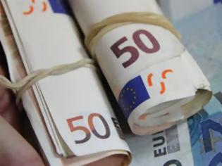 Φωτογραφία για Πρόταση για «χαράτσι» 150 ευρώ σε ιδιοκτήτες και ελεύθερους επαγγελματίες