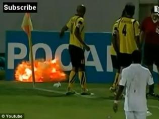 Φωτογραφία για VIDEO: Έσκασε χειροβομβίδα σε γήπεδο στο Ιράν!