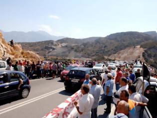 Φωτογραφία για Με μεγάλη συμμετοχή αγροτών πραγματοποιήθηκε το πανλασιθιώτικο συλλαλητήριο