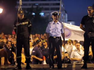 Φωτογραφία για ΕΔΕ στον αστυνομικό που διαμαρτυρήθηκε στην κρεμάλα