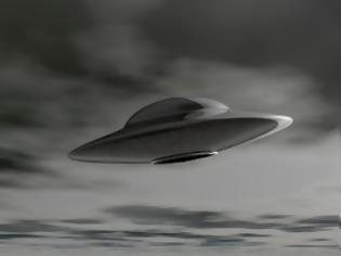 Φωτογραφία για UFO πάνω από την Σαντορίνη!