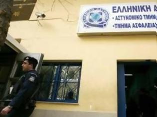 Φωτογραφία για Ι.Κούρτοβικ..Πρέπει να ξηλωθεί απο πάνω εως κάτω το μαύρο τμήμα του Αγίου Παντελεήμονα