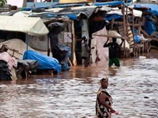 Φωτογραφία για Νιγηρία: Περισσότεροι από 10.000 άνθρωποι εγκατέλειψαν τα σπίτια τους
