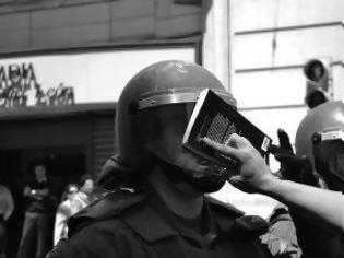 Φωτογραφία για Οργίασε η αστυνομική αυθαιρεσία στο περιθώριο της πορείας