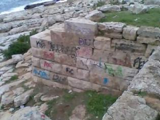Φωτογραφία για Kαταστρέφουν αρχαία ελληνικά μνημεία στην Αλβανία