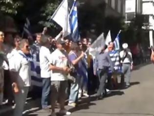 Φωτογραφία για Ανεξάρτητοι Έλληνες προπηλακίζουν την Τρόικα! [video]