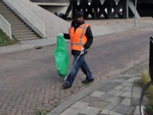 Φωτογραφία για Στην Ολλανδία οι άνεργοι πρέπει να δουλεύουν οδοκαθαριστές για να πάρουν το επίδομα