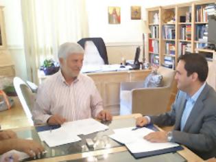Φωτογραφία για Υπογραφή της προγραμματικής σύμβασης της Περιφέρειας με το Πανεπιστήμιο Πελοποννήσου