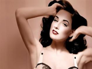 Φωτογραφία για Η Dita Von Teese δίνει συμβουλές για ένα επιτυχημένο vintage make up