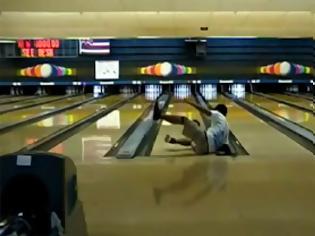 Φωτογραφία για Το Bowling δεν είναι για όλους… [Video]