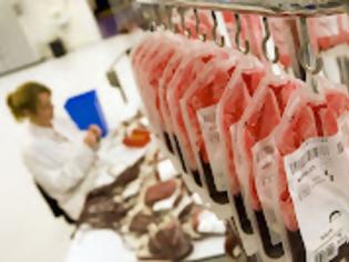 Φωτογραφία για Παπάς στην Ηγουμενίτσα μάζεψε πιστούς και τους πήρε αίμα!