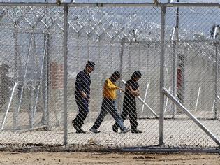 Φωτογραφία για Στην Ε.Ε. προσφεύγει η Κόρινθος για το κέντρο κράτησης μεταναστών