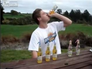Φωτογραφία για Τι συμβαίνει αν πιεις 6 μπύρες σε 2 λεπτά; [video]