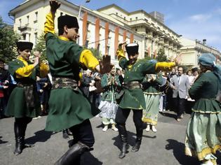 Φωτογραφία για Εθνικές αντιπαραθέσεις στη Μόσχα