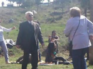 Φωτογραφία για ΑΠΙΣΤΕΥΤΟ VIDEO: Έλληνας Παππούς χορεύει Psychedelic