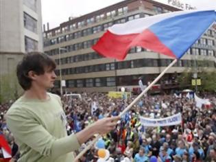 Φωτογραφία για Διαβουλεύσεις για συνεργασία Σοσιαλδημοκρατών και Κομμουνιστών στη Τσεχία