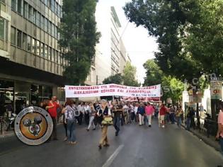 Φωτογραφία για Πορεία δημοσιογράφων στο κέντρο της Αθήνας