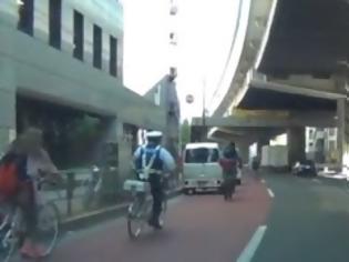 Φωτογραφία για Μια ασυνήθιστη καταδίωξη στους δρόμους της Ιαπωνία! [Video]