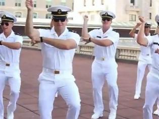 Φωτογραφία για Gangnam style η απόλυτη παρωδία από τη ναυτική ακαδημία των ΗΠΑ! (video)