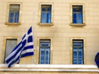 Φωτογραφία για Το ελληνικό δημόσιο χρέος είναι εκτός τροχιάς- Αποκλίνει κατά πολύ από το στόχο του 120%...!!!