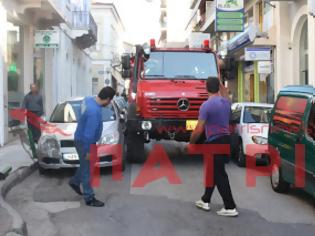 Φωτογραφία για Πύργος: Δεν χωρούν να περάσουν λόγω παρκαρισμένων ΙΧ