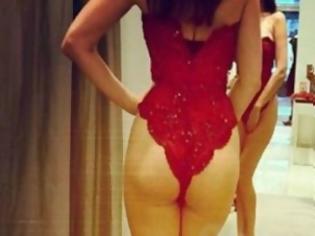 Φωτογραφία για Η πίσω όψη της Kelly Brook (pics)