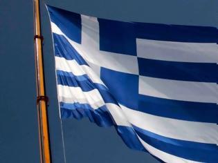 Φωτογραφία για Η Γαλανόλευκη που έχει μπει στο Γκίνες ως η μεγαλύτερη σημαία του κόσμου κυματίζει στη Θεσσαλονίκη [εικόνες]