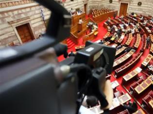 Φωτογραφία για Στη Βουλή τα ονόματα όλων των πολιτικών από τις 3 λίστες