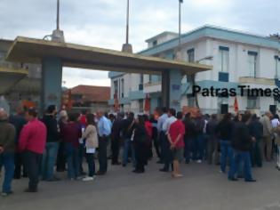 Φωτογραφία για Πάτρα: Νεά αναβολή του Δημοτικού Συμβουλίου μετά τον αποκλεισμό του από τους εργαζόμενους
