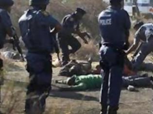 Φωτογραφία για Στη Νότια Αφρική η αστυνομία χρησιμοποίησε πλαστικές σφαίρες