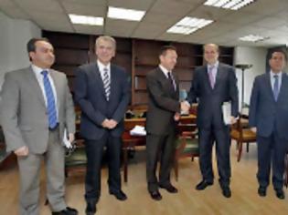 Φωτογραφία για Σκοτεινές μπίζνες στο φιλέτο της παραλιακής. Σύγκρουση πάσης φύσεως συμφερόντων κάτω από τη μύτη της Τρόικας...!!!