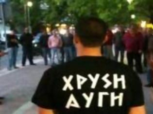 Φωτογραφία για Κάτω Αχαΐα: Η Χρυσή Αυγή διαψεύδει τα περί φασιστικού χαιρετισμού - Για παραισθήσεις κατηγορεί τον Δήμαρχο