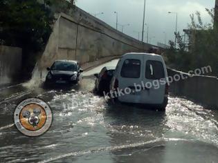 Φωτογραφία για Μεγάλα προβλήματα από τη μπόρα που έπληξε νωρίτερα την Αττική