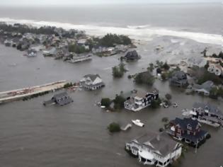 Φωτογραφία για Καταστροφή και πένθος μετά τη Sandy – 48 οι νεκροί, φόβοι πως θα αυξηθεί ο απολογισμός – Τι άφησε πίσω του ο τυφώνας