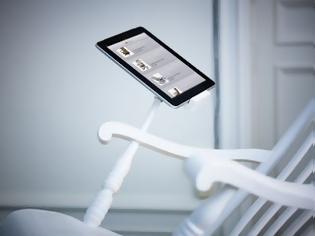 Φωτογραφία για «IRock η κουνιστή καρέκλα που φορτίζει το iPad ή το iPhone σας