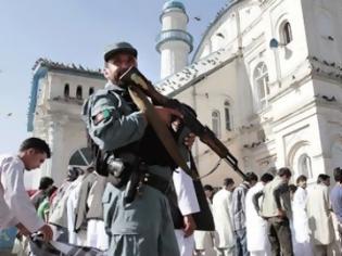 Φωτογραφία για Αστυνομικοί σκοτώνουν συναδέλφους τους στο Αφγανιστάν