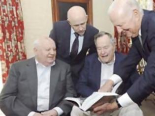 Φωτογραφία για Γκορμπατσόφ με Μπους