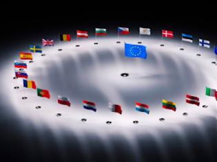 Φωτογραφία για Βρυξέλλες και Ευρωζώνη προειδοποιούν για την ψήφιση των μέτρων