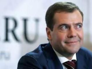 Φωτογραφία για Medvedev: Το μέλλον της Συρίας είναι στα χέρια του λαού της