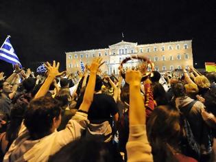 Φωτογραφία για Χρυσή Αυγή-“Αντιδράστε μόνο με ελληνικές σημαίες..Απομονώστε όσους επιχειρούν να καπηλευθούν κομματικά την οργή των Ελλήνων. ”