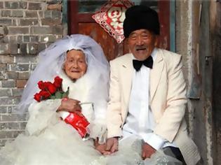 Φωτογραφία για Φωτογραφήθηκαν για το γάμο τους... 88 χρόνια μετά!