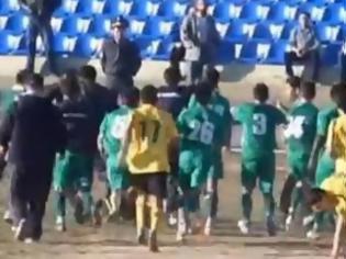 Φωτογραφία για Ξύλο σε ποδοσφαιρικό αγώνα στο Τατζικιστάν (video)