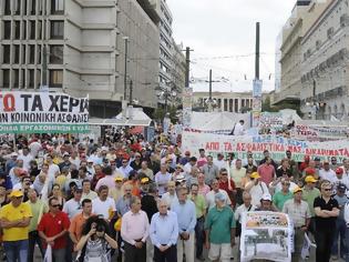 Φωτογραφία για Σε πανευρωπαϊκή κινητοποίηση τα συνδικάτα